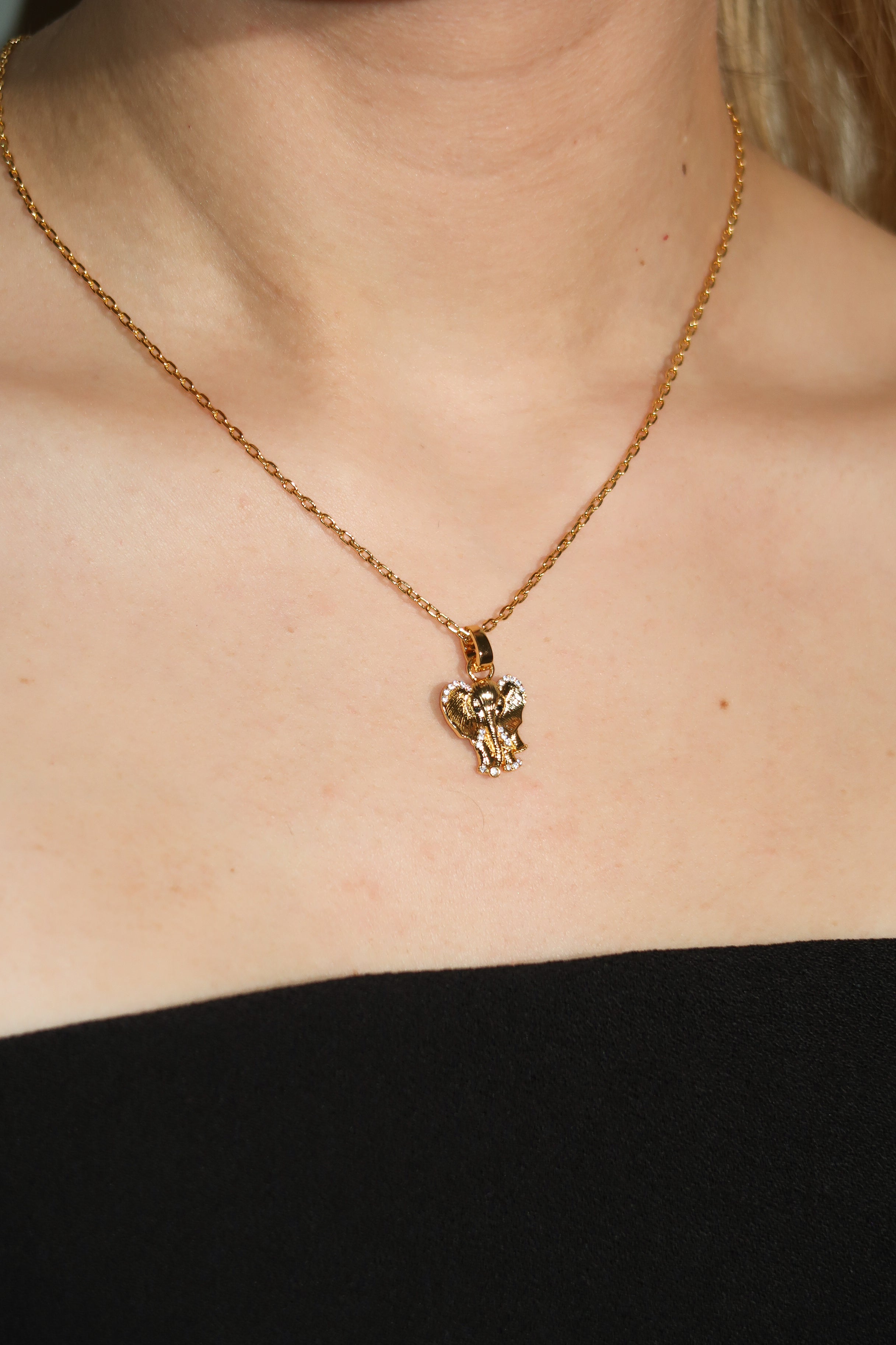 GOLD NECKLACE 45 CM