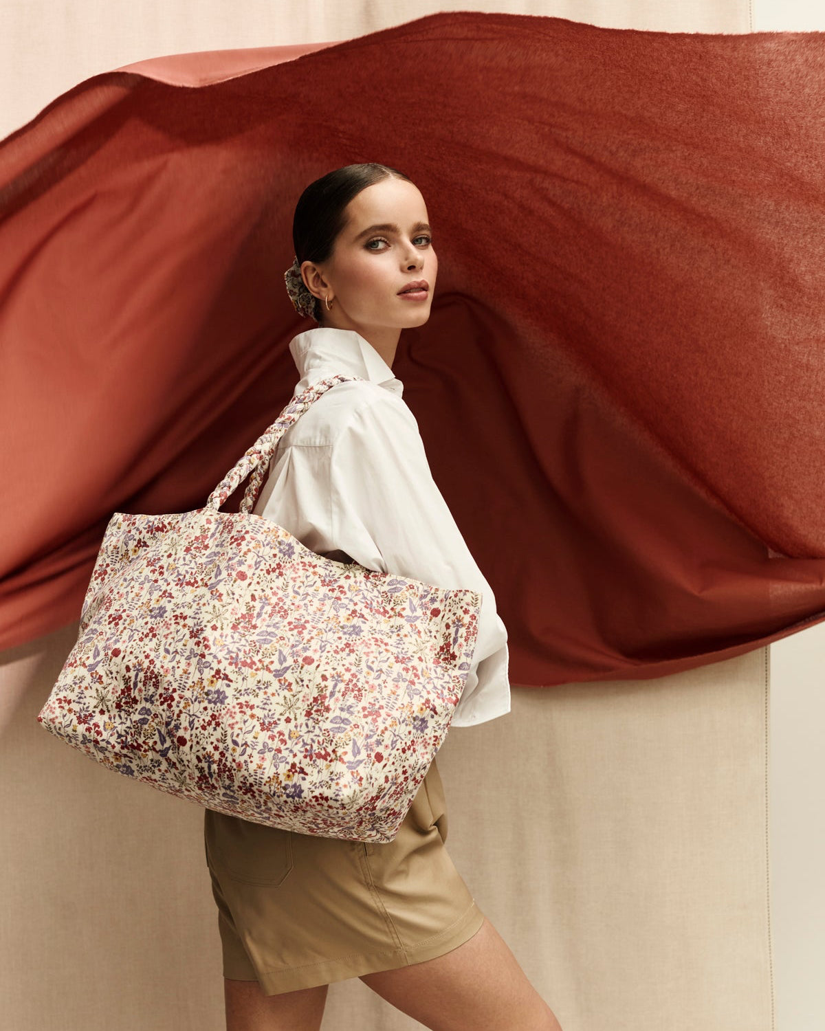 SHOPPER MW LIBERTY FIELD FLOWERS