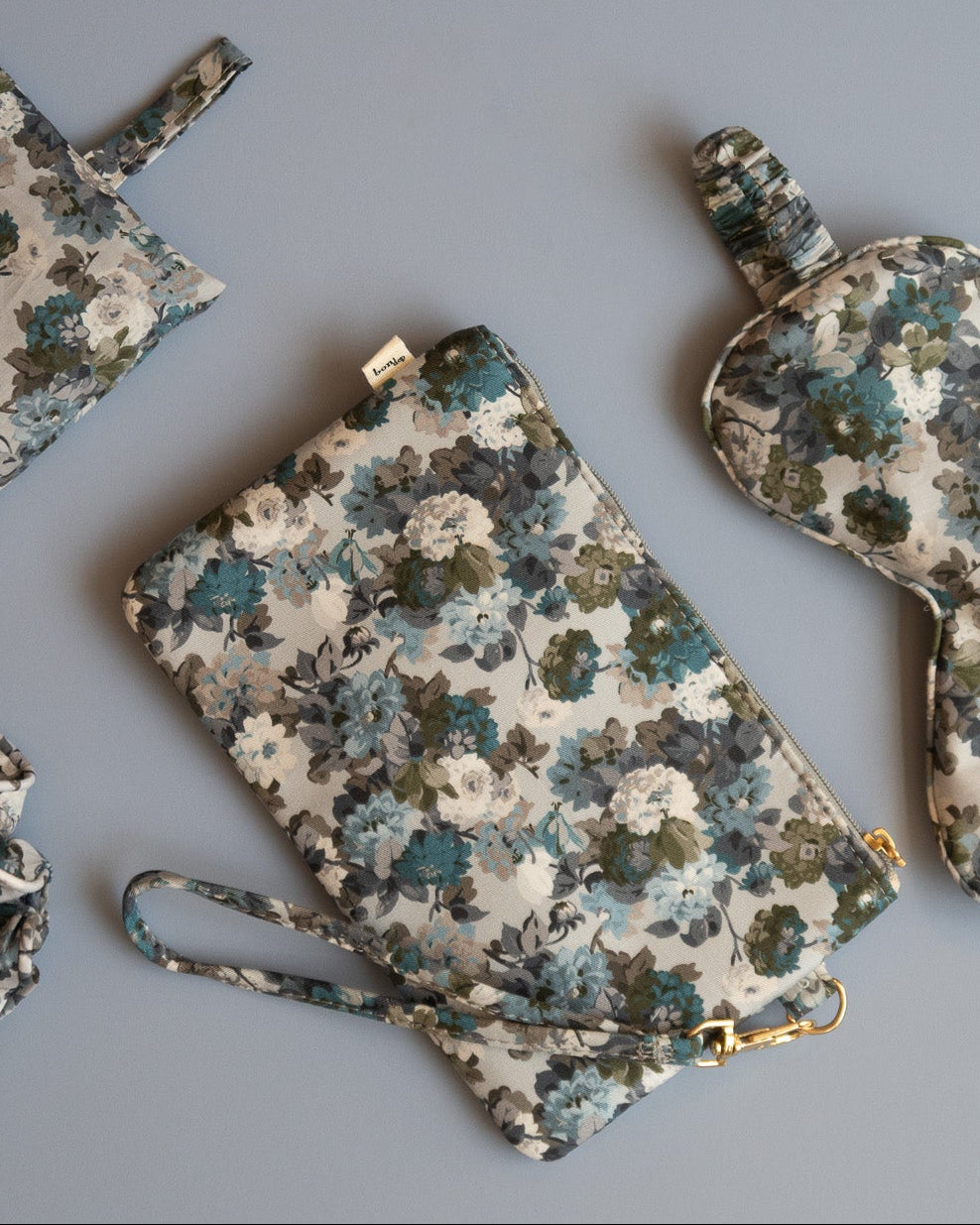 WRIST POUCH MW LIBERTY CHATSWORTH GARDEN