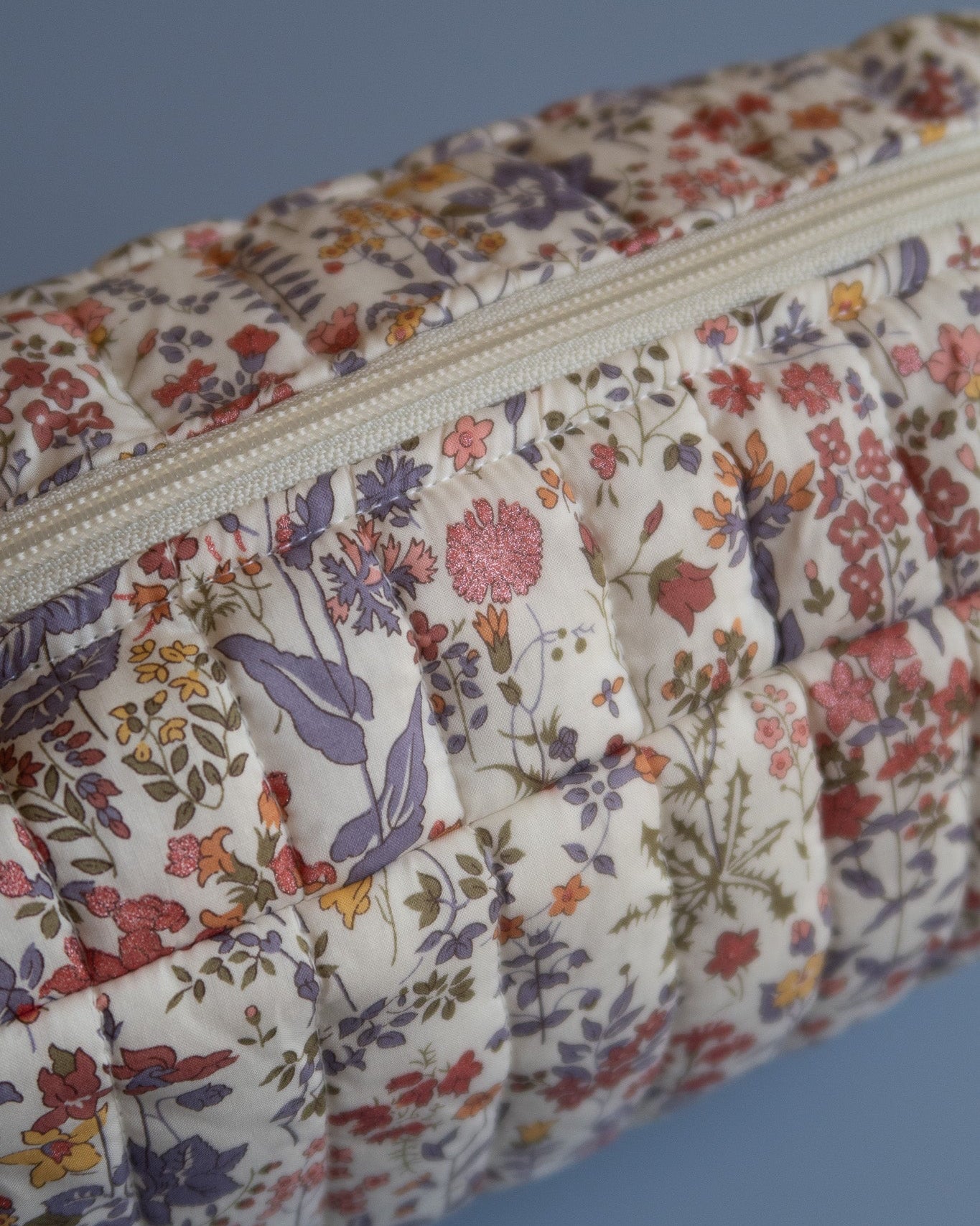POUCH SQUARE MW LIBERTY FIELD FLOWERS