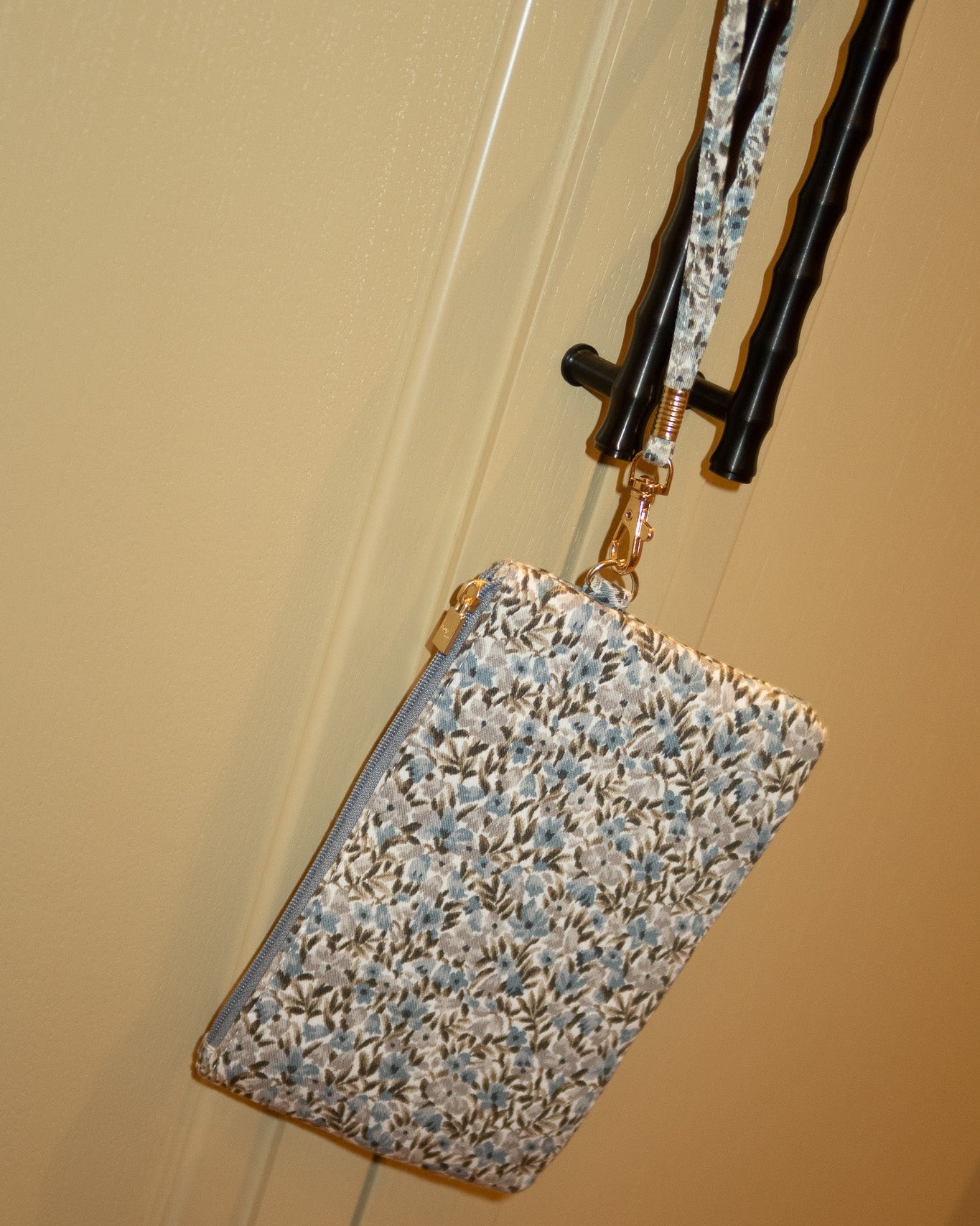 WRIST POUCH MW LIBERTY RHEA