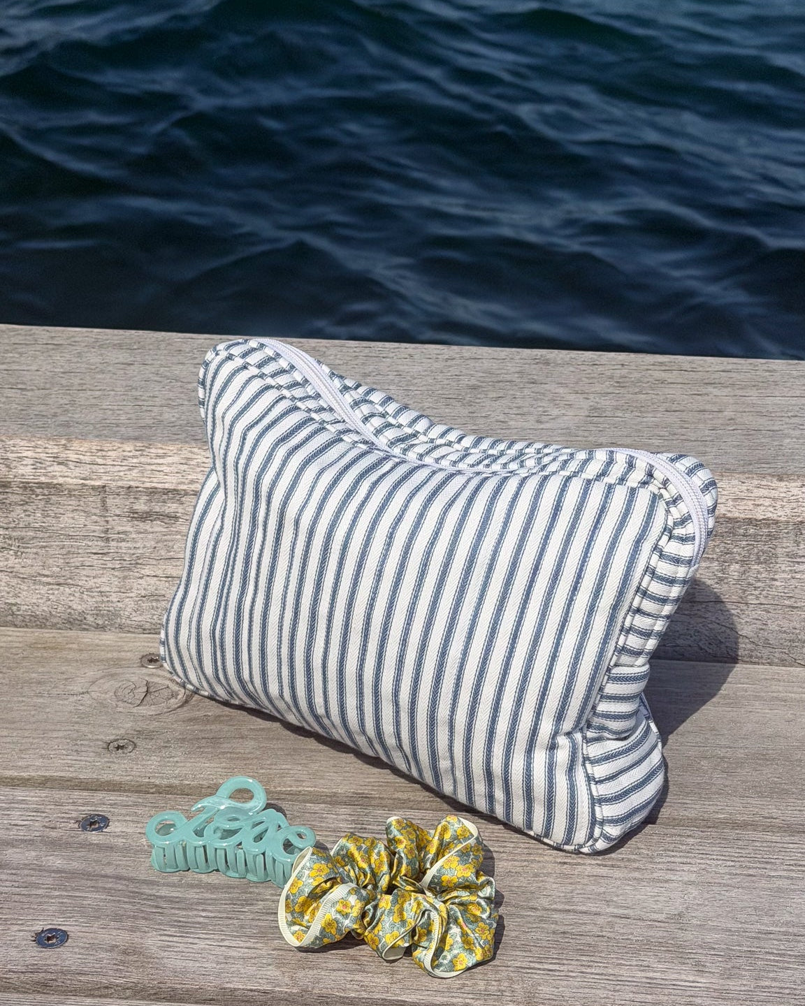 POUCH BIG MW TICKING STRIPE BLUE