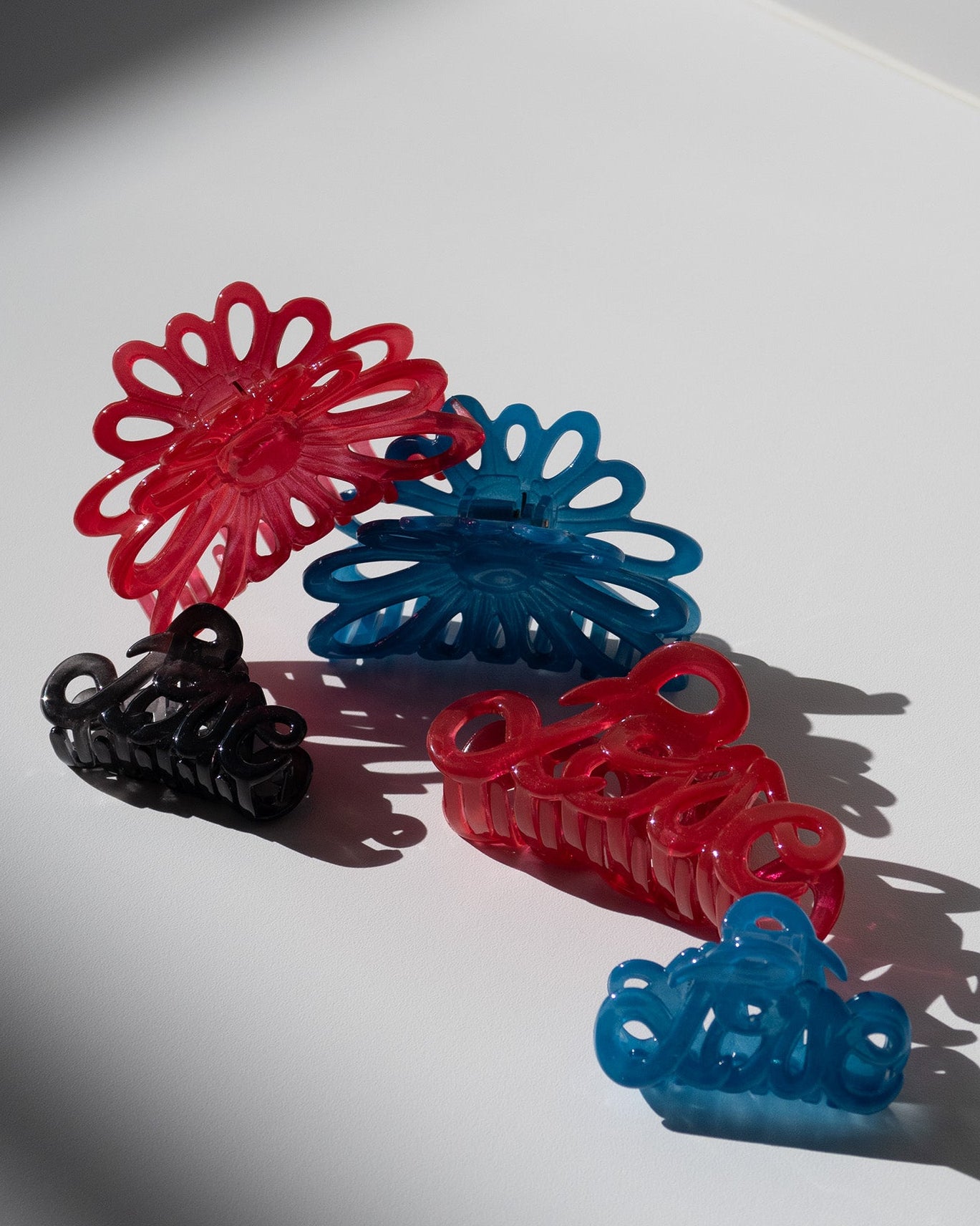 FLOWER CLAW 8CM AZURE BLUE