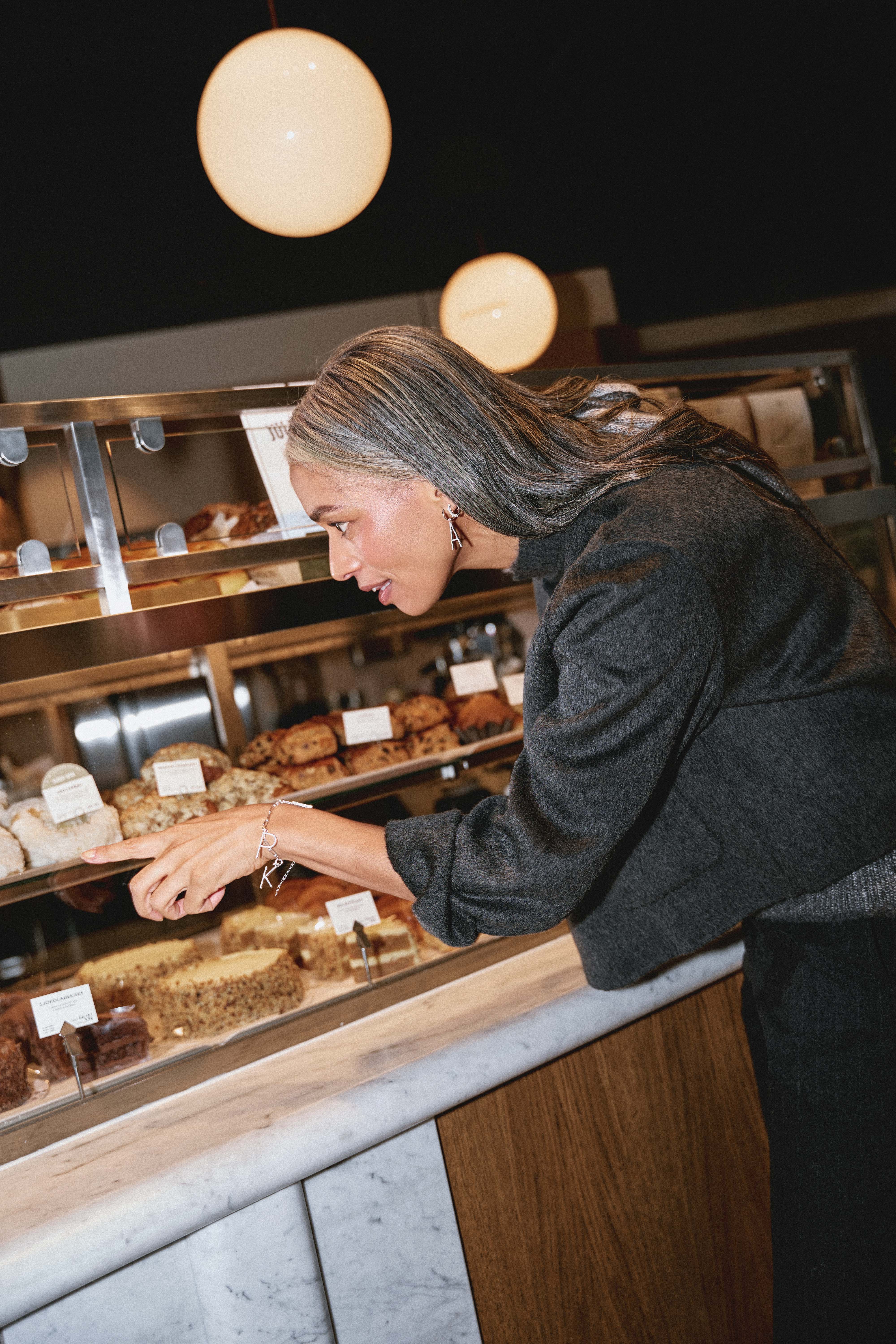 LARGE LETTER CHARM D