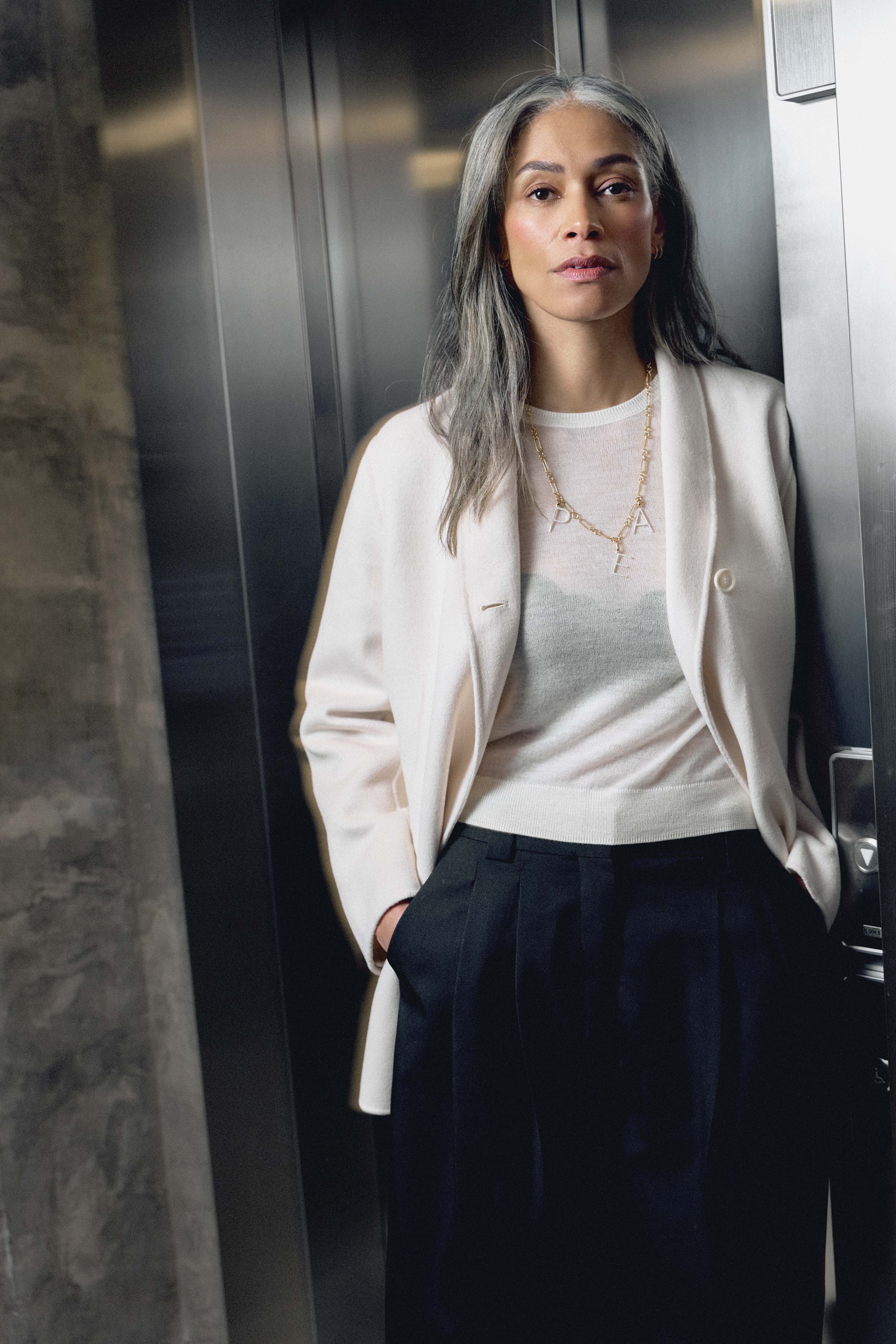 LARGE LETTER CHARM E