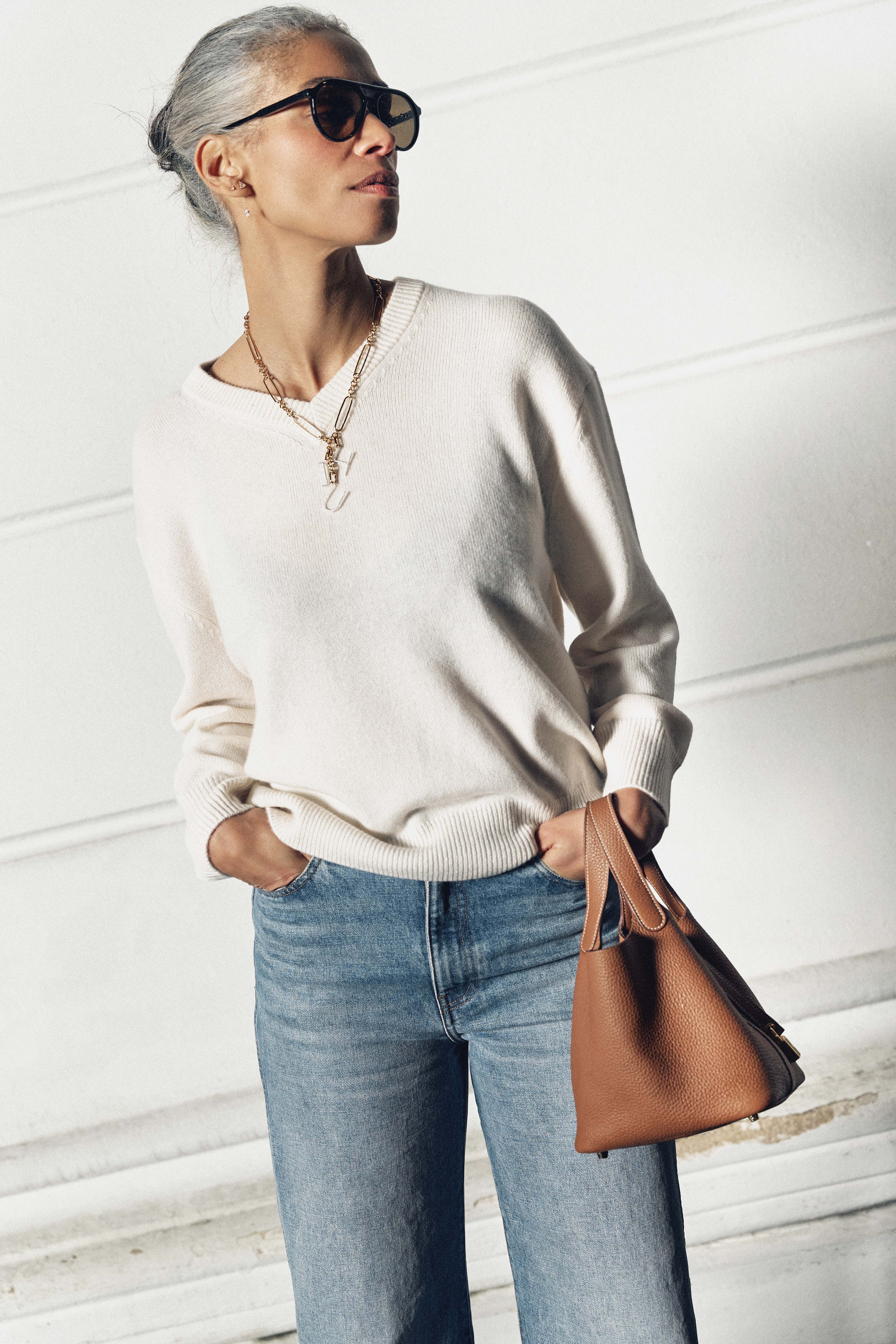 LARGE LETTER CHARM H