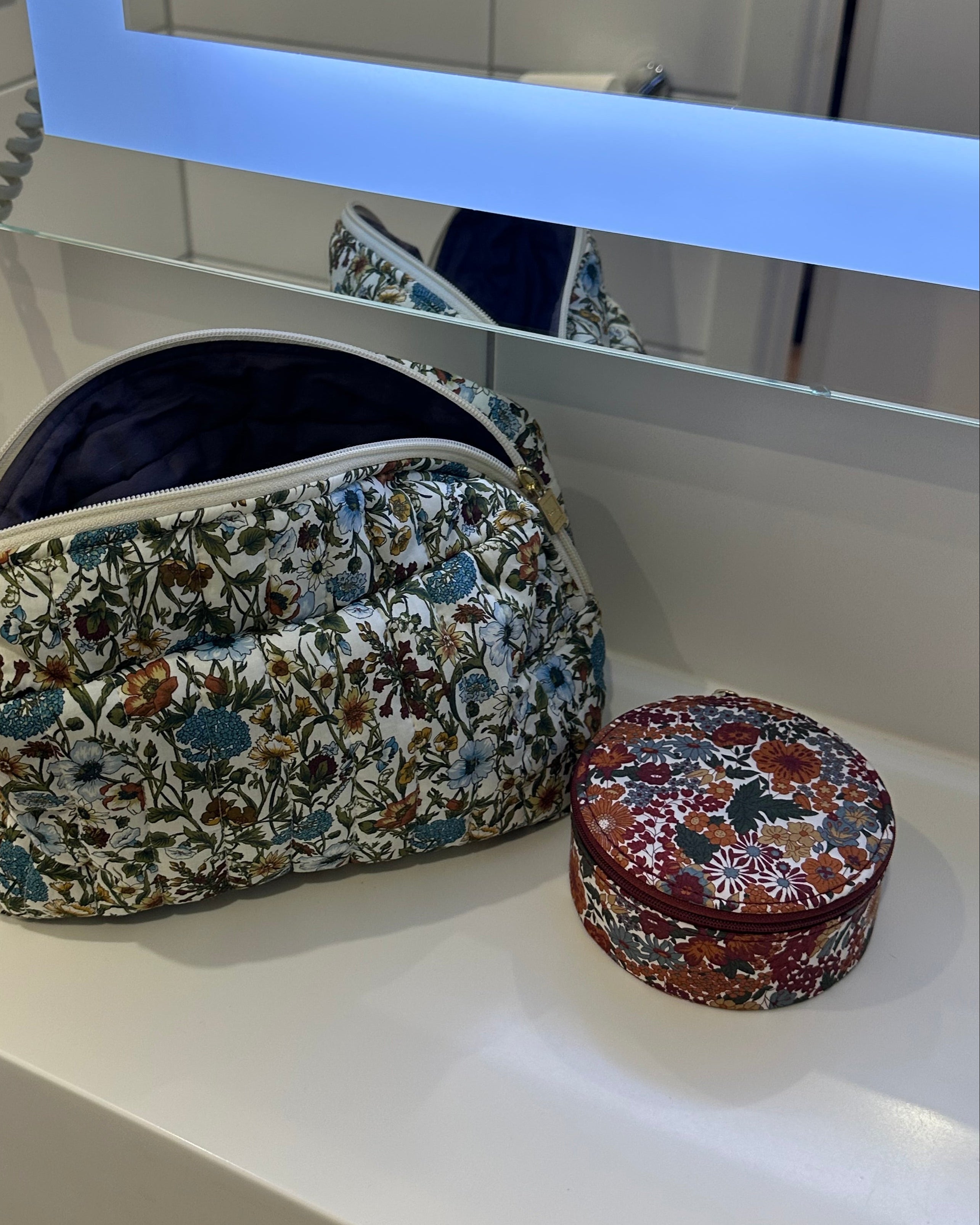 JEWELRY BOX ROUND MW LIBERTY MARGARET ANNIE